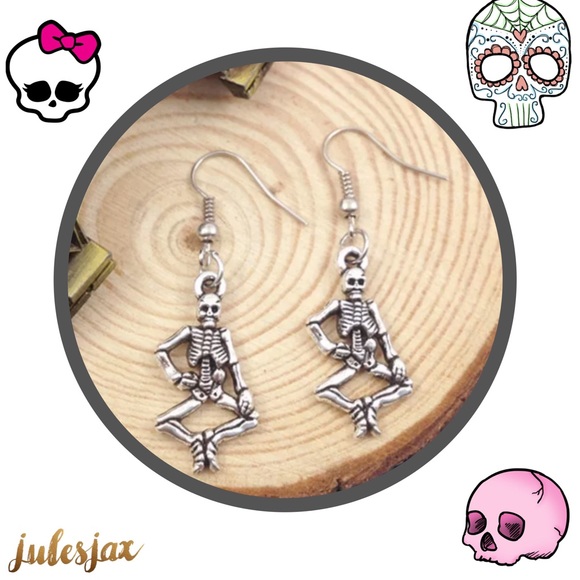☠️Silver skeleton earrings - Picture 1 of 1